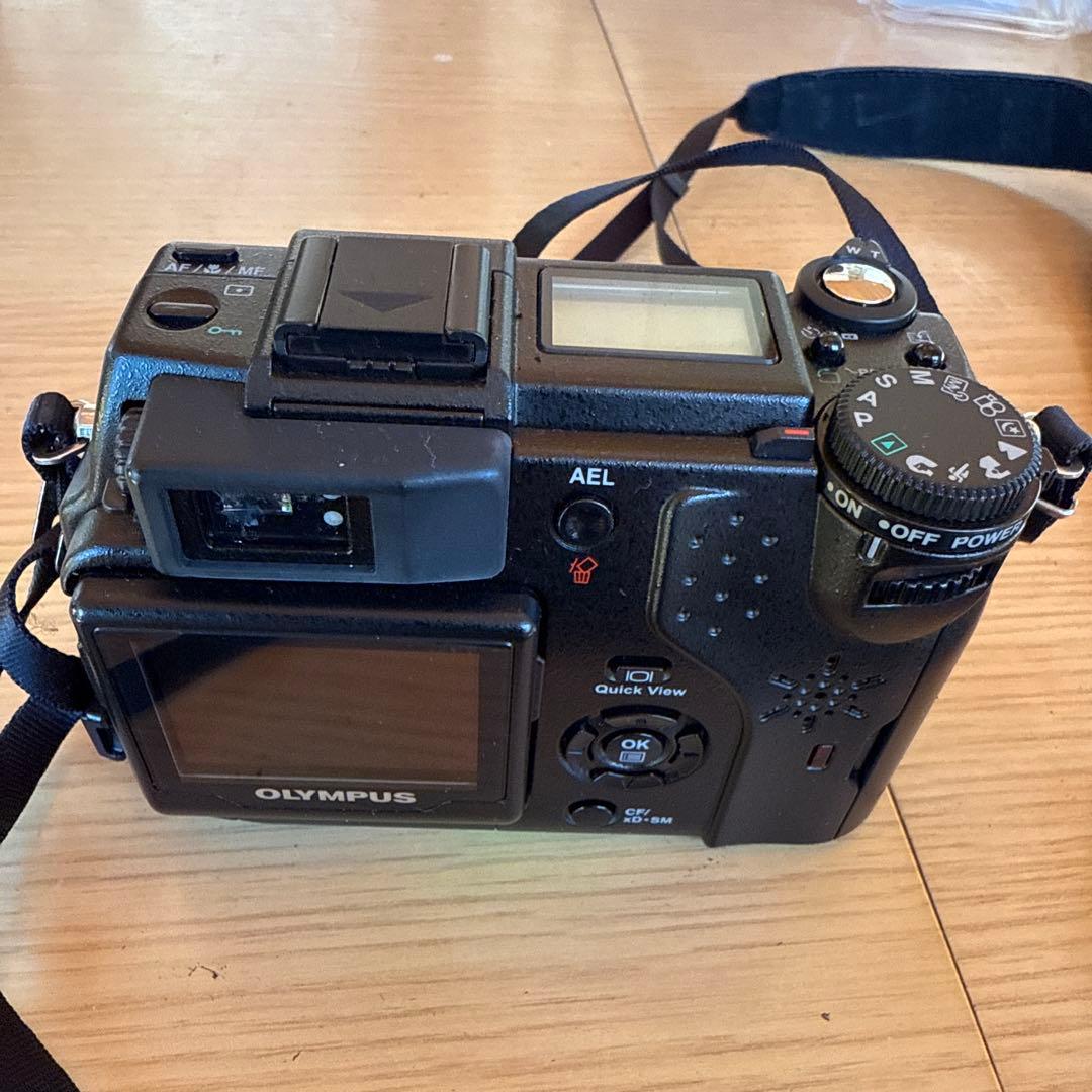 OLYMPUS CAMEDIA 3倍光学ズーム