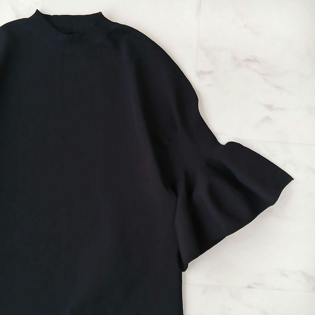 美品 アドーア 近年 フォルムドストレッチニット 七分袖 フリル ブラック 38