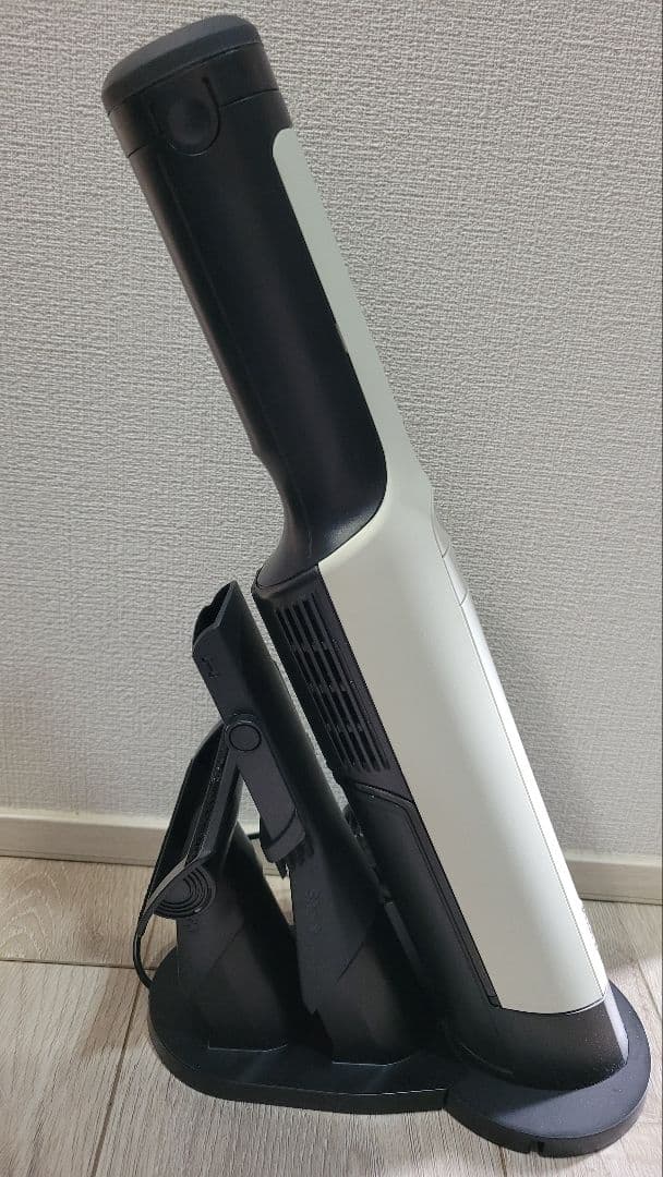 Shark 充電式ハンディクリーナー WV321JWH