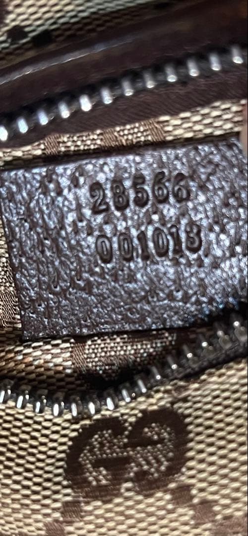 グッチ　ウエストバック