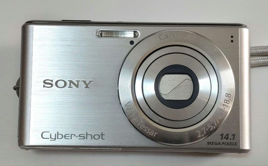 Sony Cyber-shot DSC-W530 デジタルカメラ　シルバー