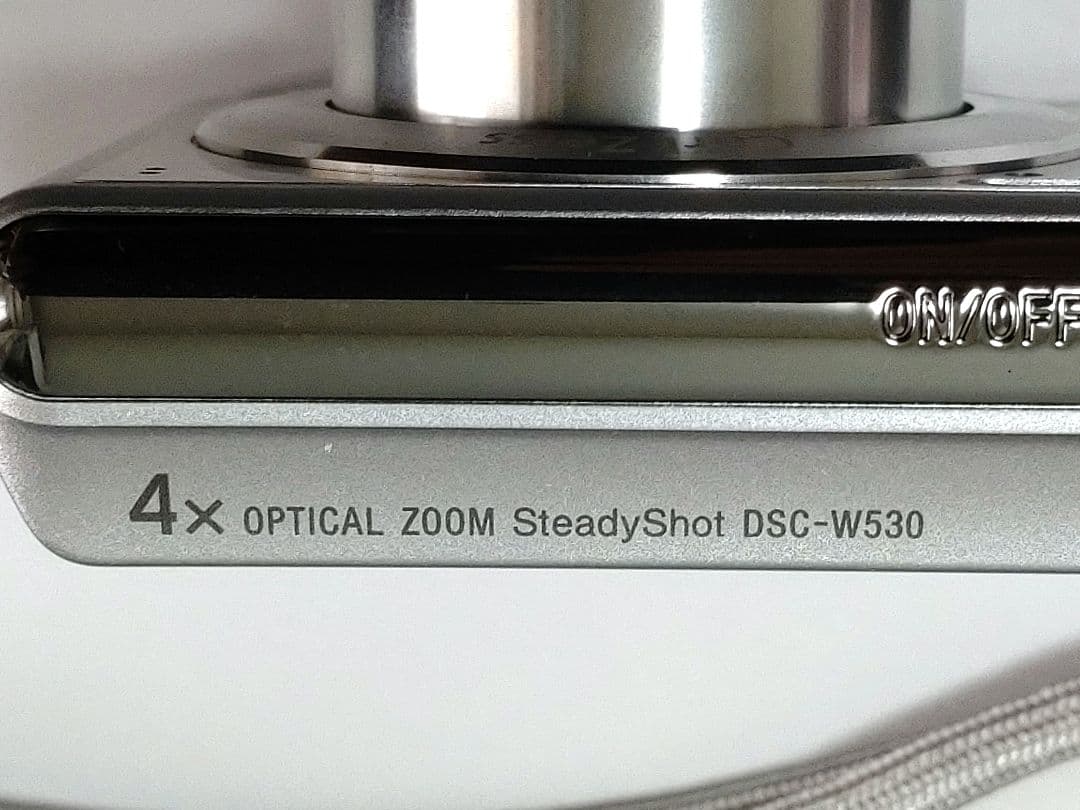 Sony Cyber-shot DSC-W530 デジタルカメラ　シルバー