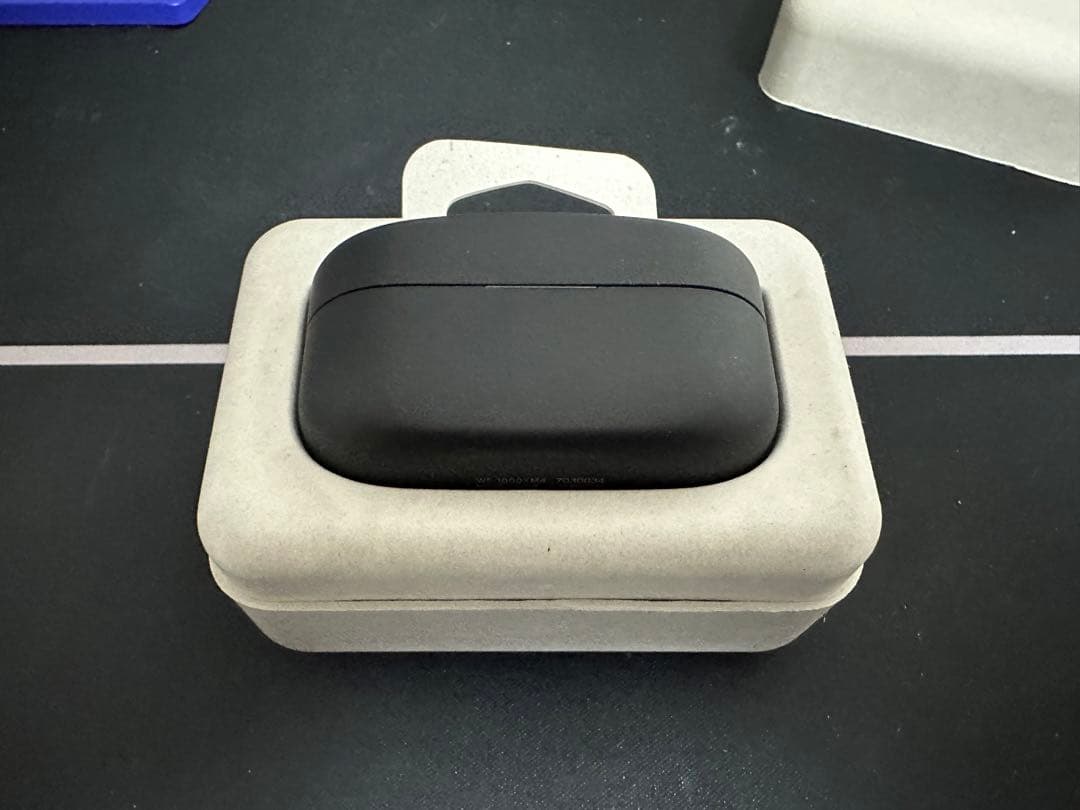 SONY WF-1000XM4 ワイヤレスイヤホン ブラック 美品