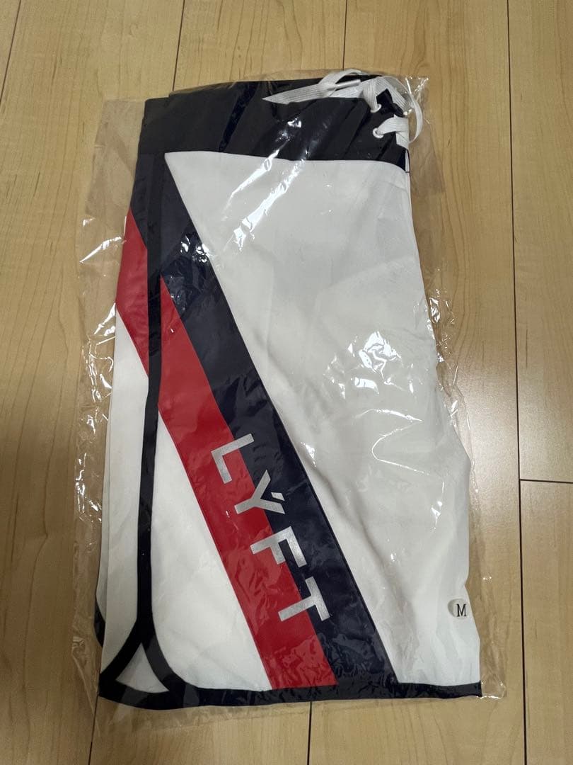 【新品未使用　タグ付き】 ⭐︎ LYFT リフトサーフパンツ　Mサイズ