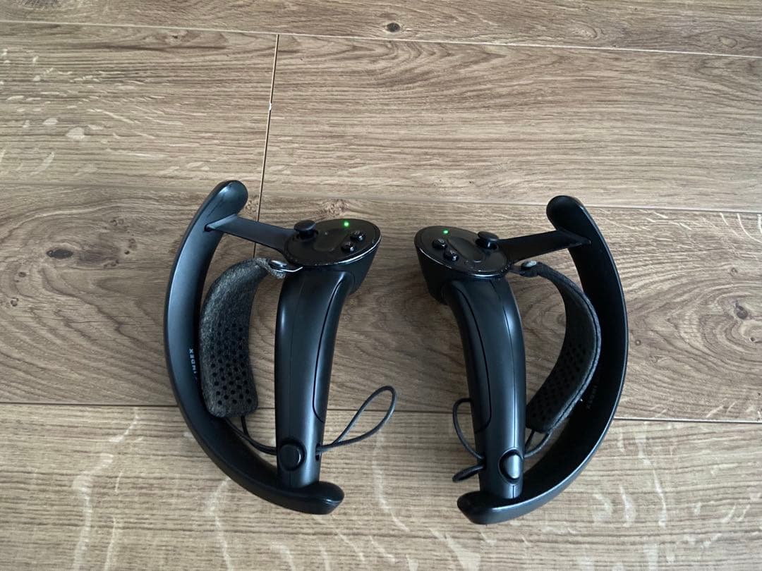 セール中 valve index コントローラー 左右セット