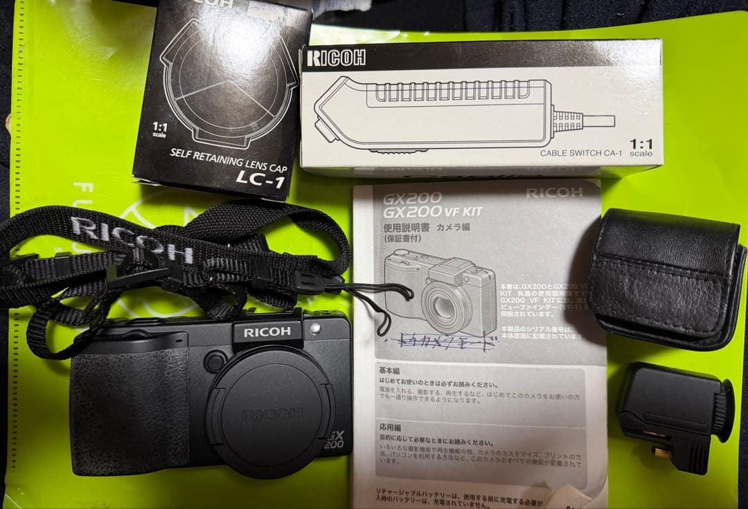 現状品【動作品】RICOH リコー　GX200 VF KIT