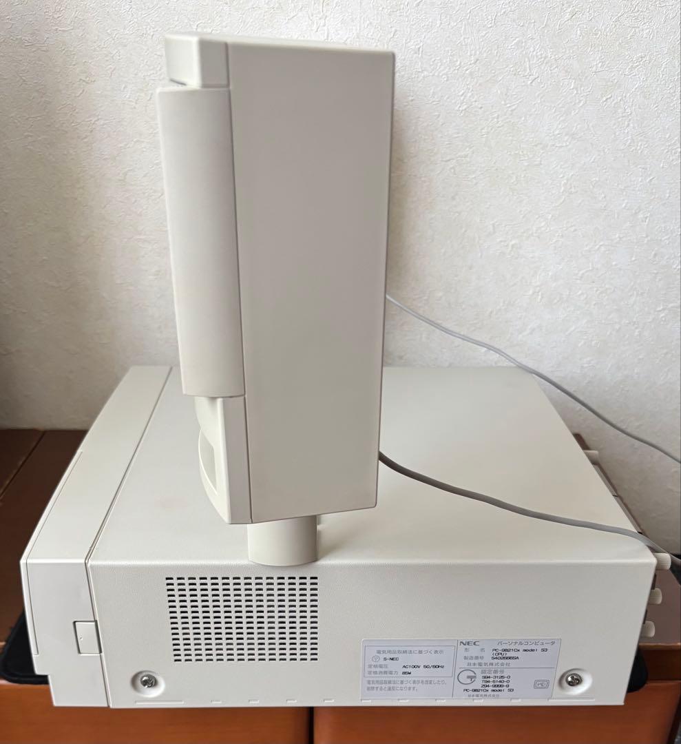PC-9821Cx 本体とスピーカー 動作品
