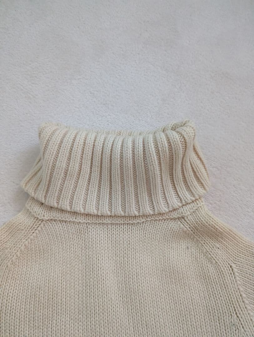 セオリーtheoryアイボリー タートルネックセーター サイズ2