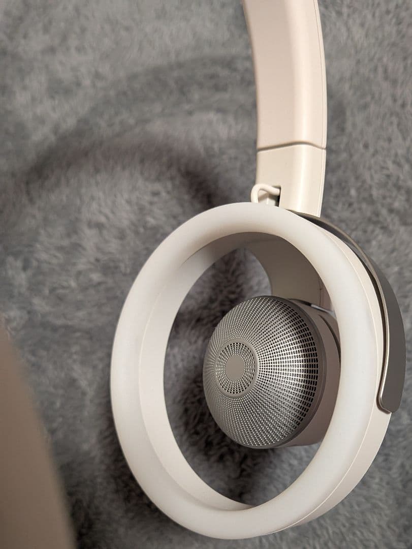 オープンイヤー型 オーバーヘッド 耳スピーカー nwm ONE