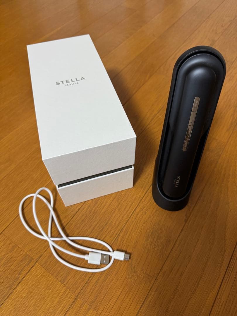 STELLA BEAUTE レーザー＆EMS リフトブラシ PRO
