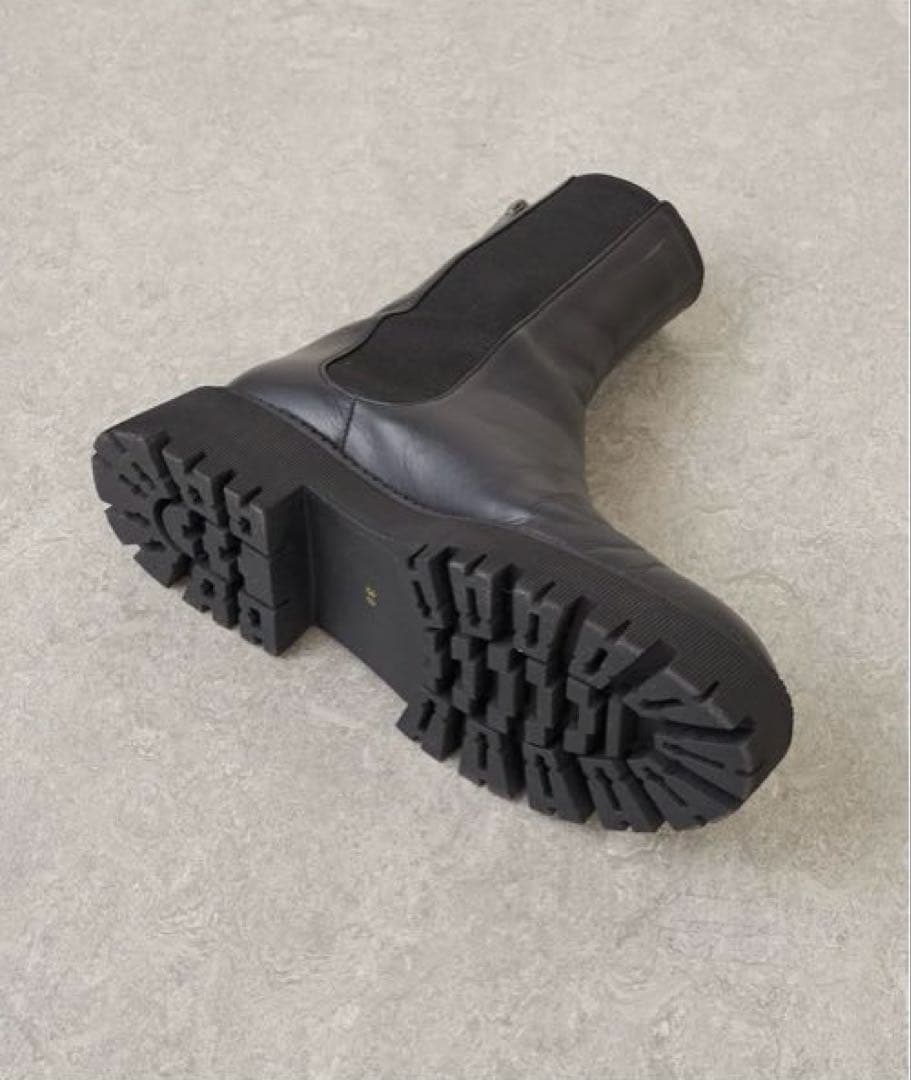 さ*ら様 Whim Gazette THE PAUSE レザーサイドゴアブーツ