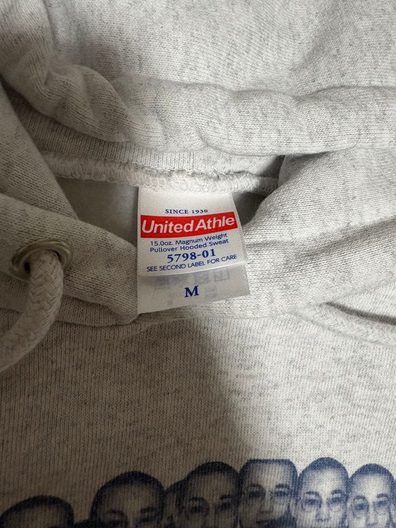 ARAKI パーカー　Mサイズ