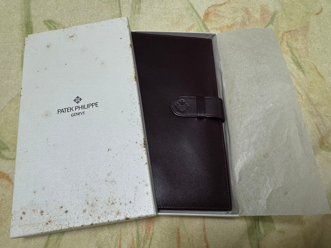 【美品】PATEK PHILIPPE 二つ折り長財布