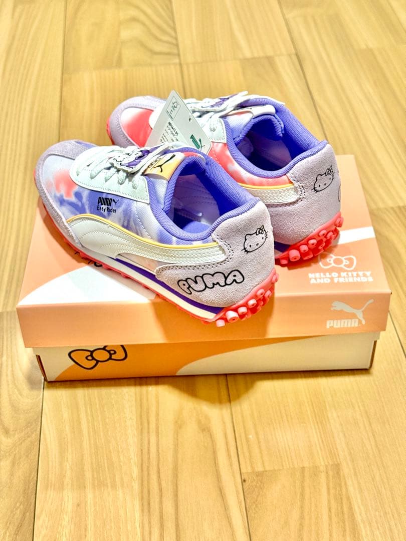 未使用　プーマ PUMA x ハローキティ 21cm 401411 01