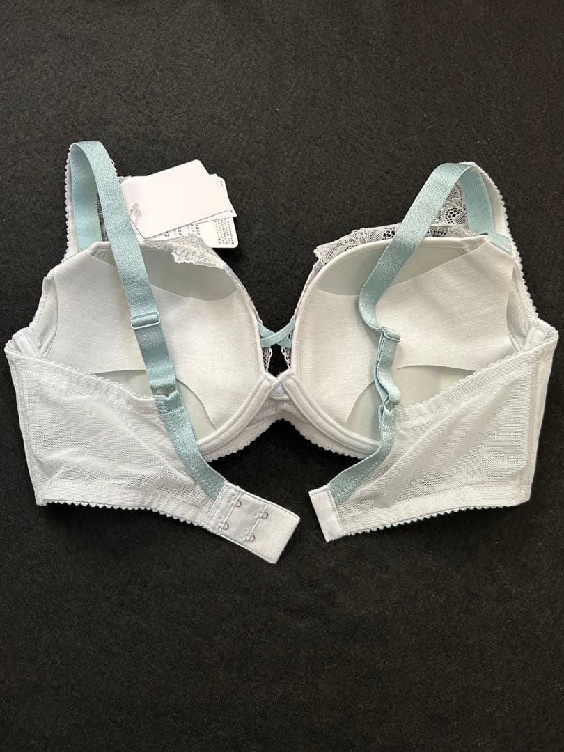 ワコール　Wacoal　ブラ／ショーツ（2枚）セット　重力ケアブラ　ノンワイヤー