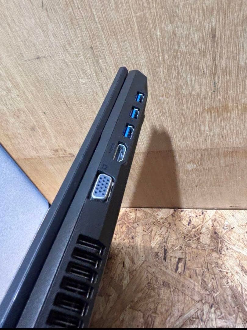 ノートバソコン LIFEBOOK A577/S FMV 富士通 i5-7300U