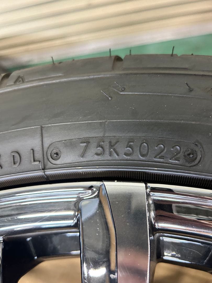 【美品】クレンツェ ヴィルハーム 22インチ　265/40R22 4本セット