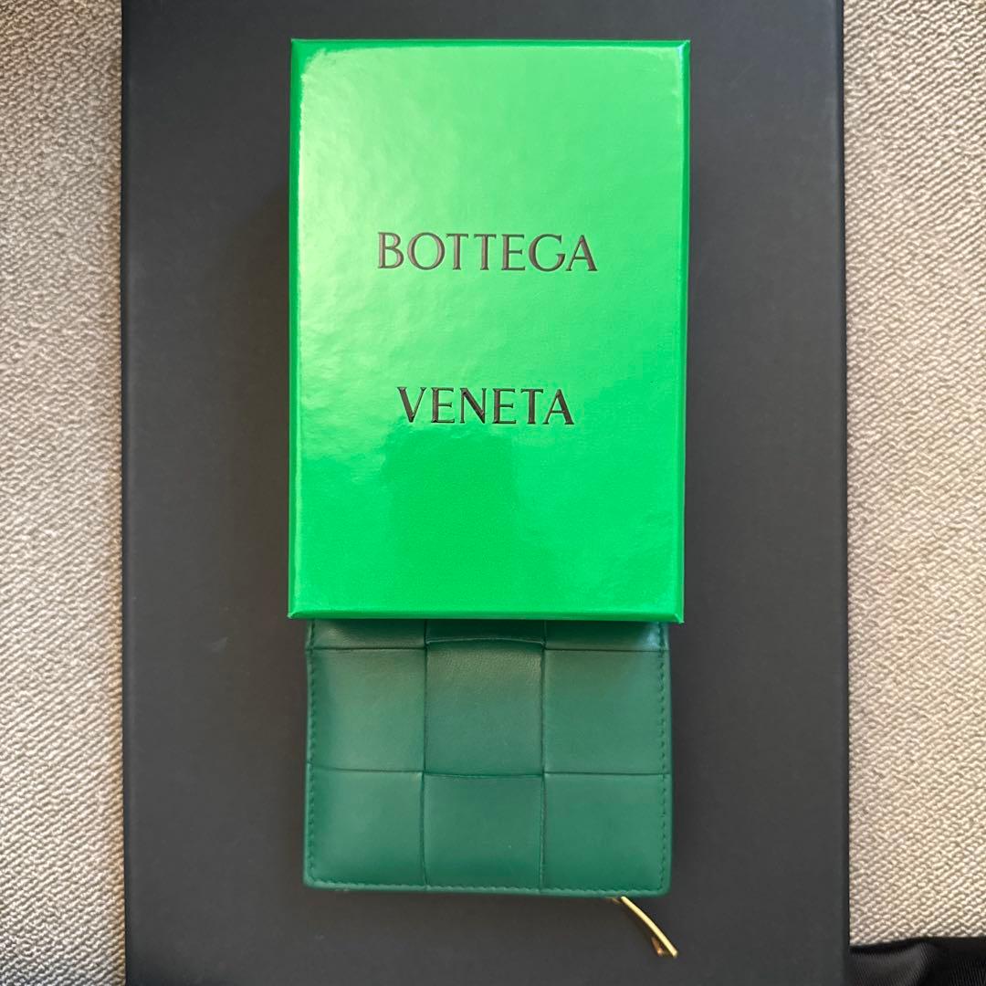 【美品】Bottega Veneta 二つ折り財布 グリーン