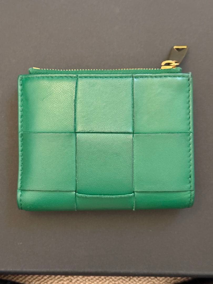 【美品】Bottega Veneta 二つ折り財布 グリーン