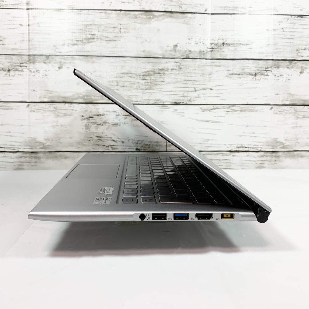 【オフィス付き】ノートパソコン　極薄／890g　Windows11／Webカメラ