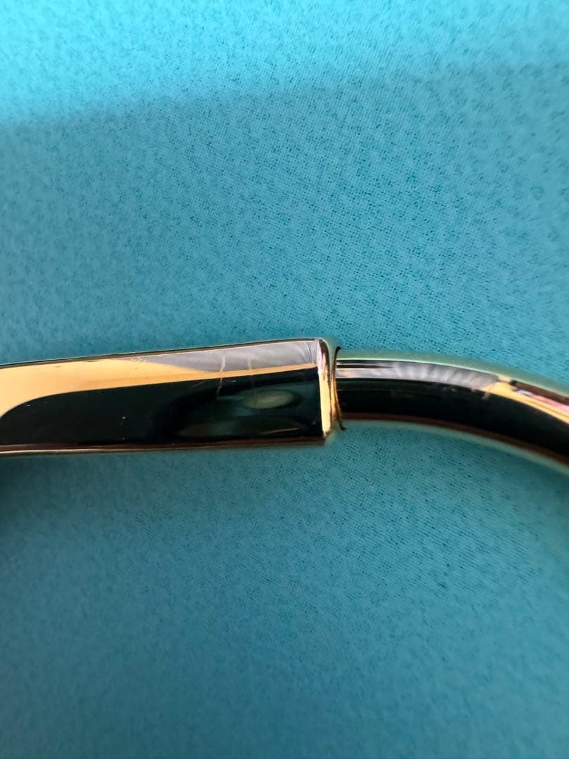 ティファニーロック　バングル　イエローゴールド