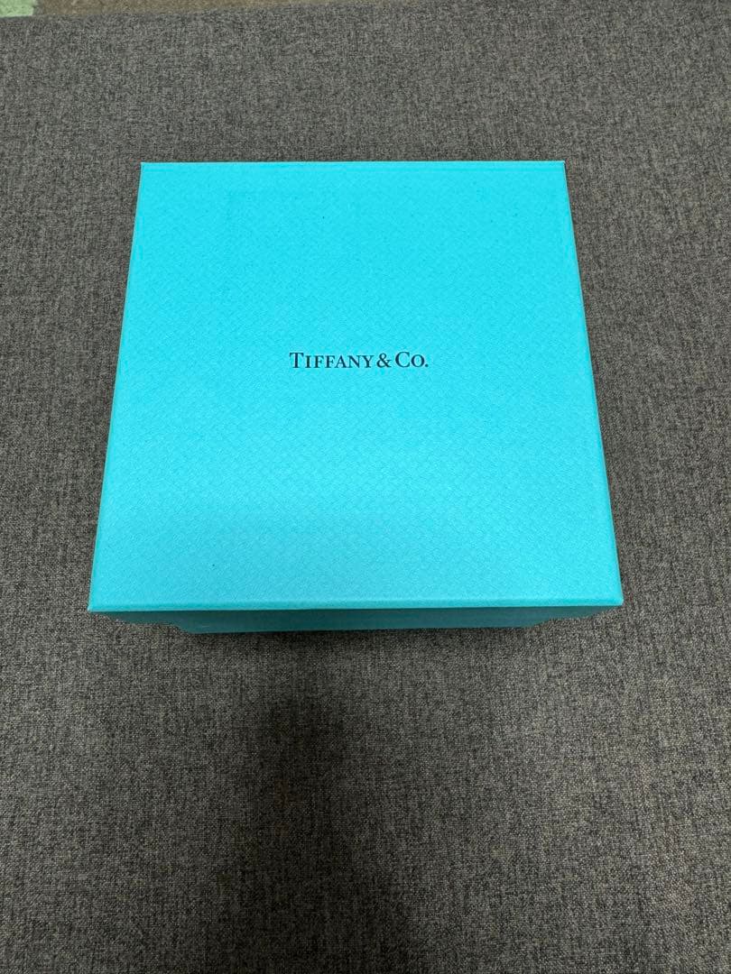 ティファニーロック　バングル　イエローゴールド