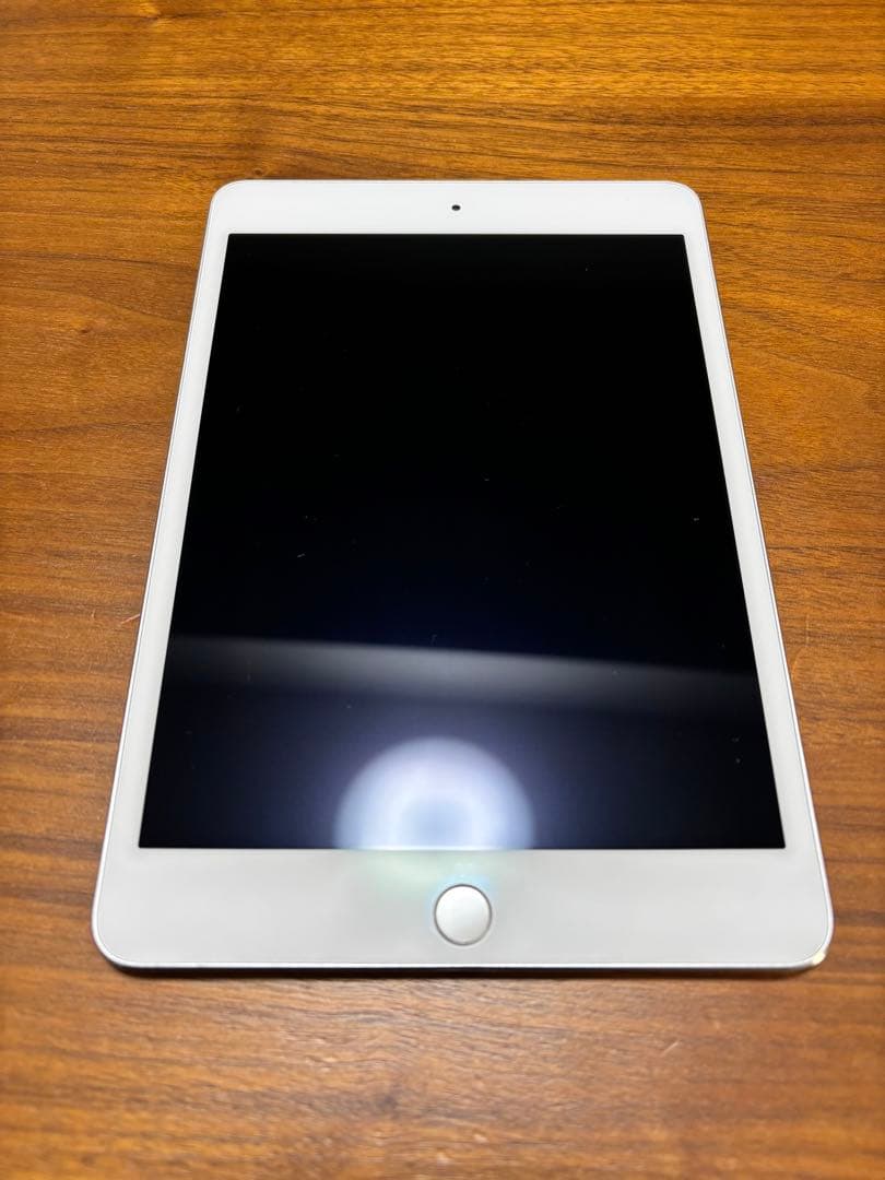 iPad mini 4 Wi-Fi 128GB シルバー 純正ケーブル付
