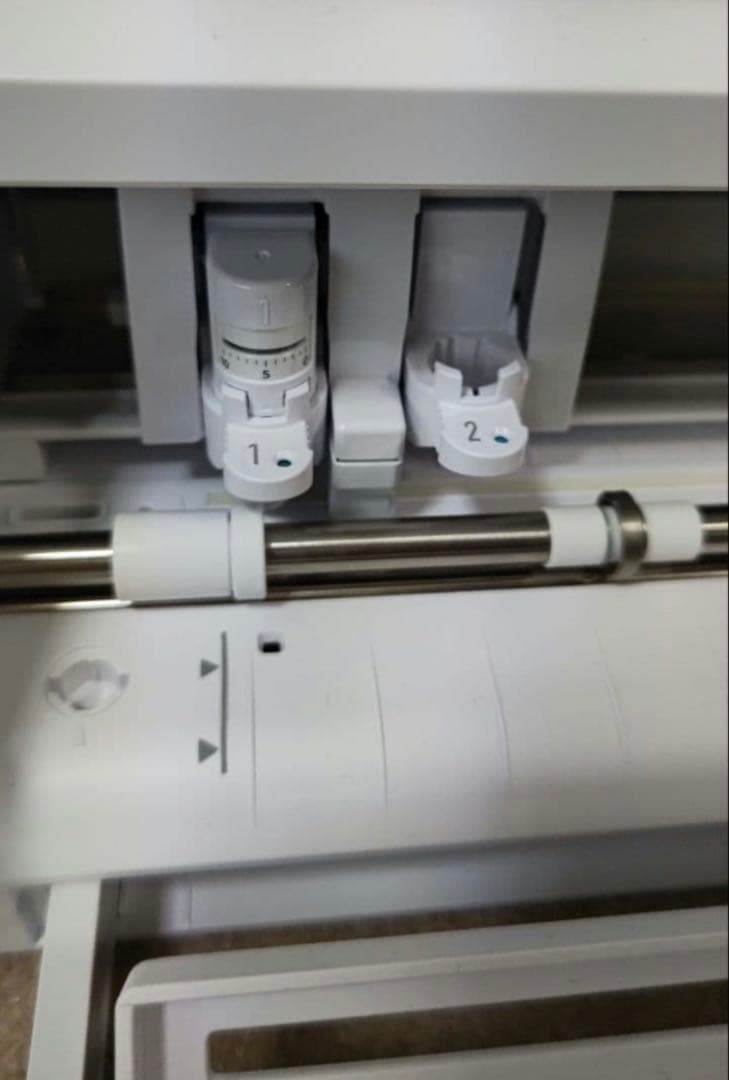 Silhouette CAMEO 4 カッティングマシン