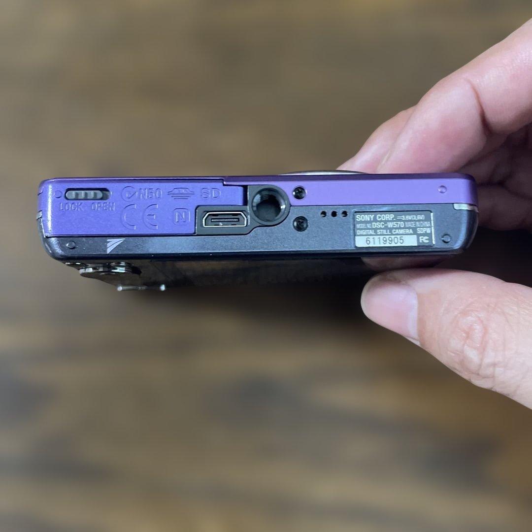 Sony Cyber-Shot DSC-W570 パープル