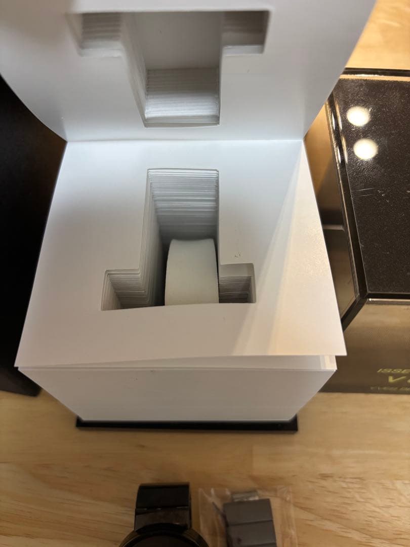 ISSEY MIYAKE イッセイミヤケ VUE 腕時計 黒文字盤