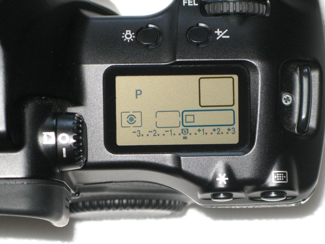 美品　Canon キヤノン EOS3 AFフィルム一眼レフ （ボディのみ）