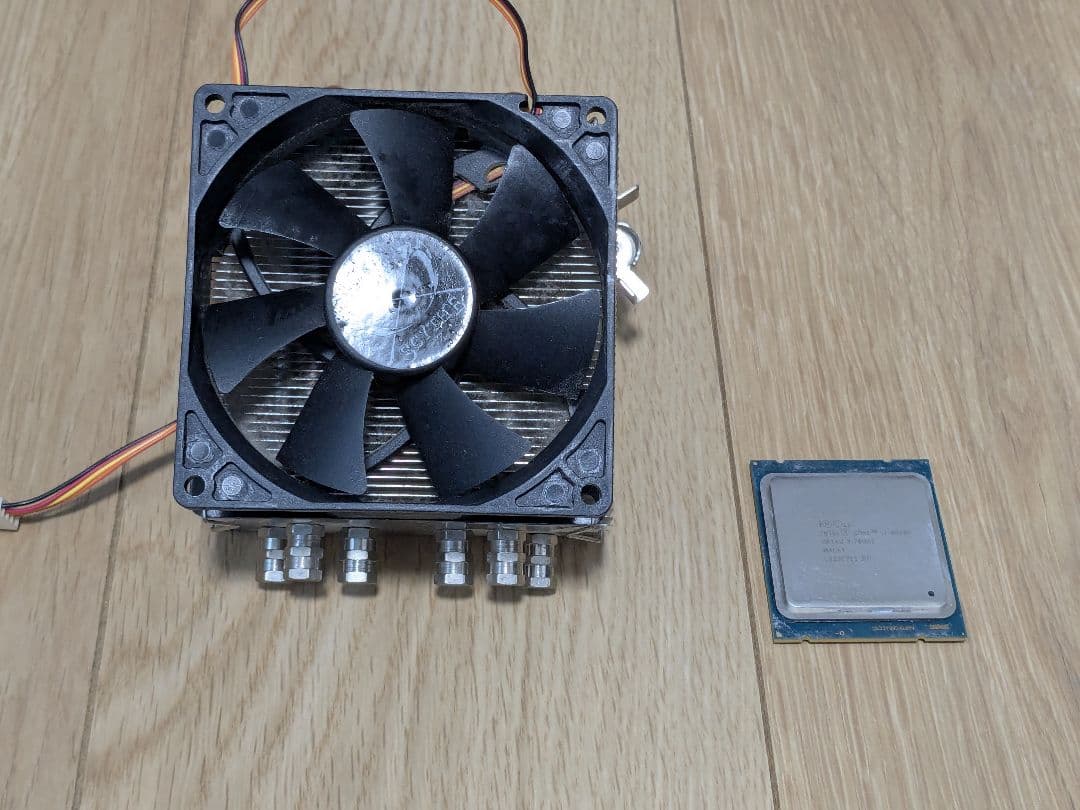 中古 CPU Intel Core i7-4820K 3.70GHzクーラー付き