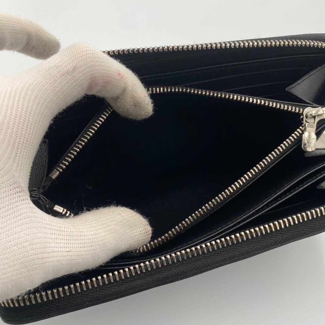 ！極美品！　ルイヴィトン　ラウンドファスナー　エピ　ブラック　12A