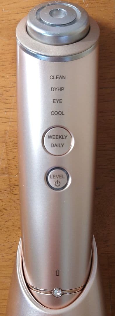 い*ま様 【匿名配送】YA-MAN　フォトプラスシャイニー　M18 美顔器 箱つ