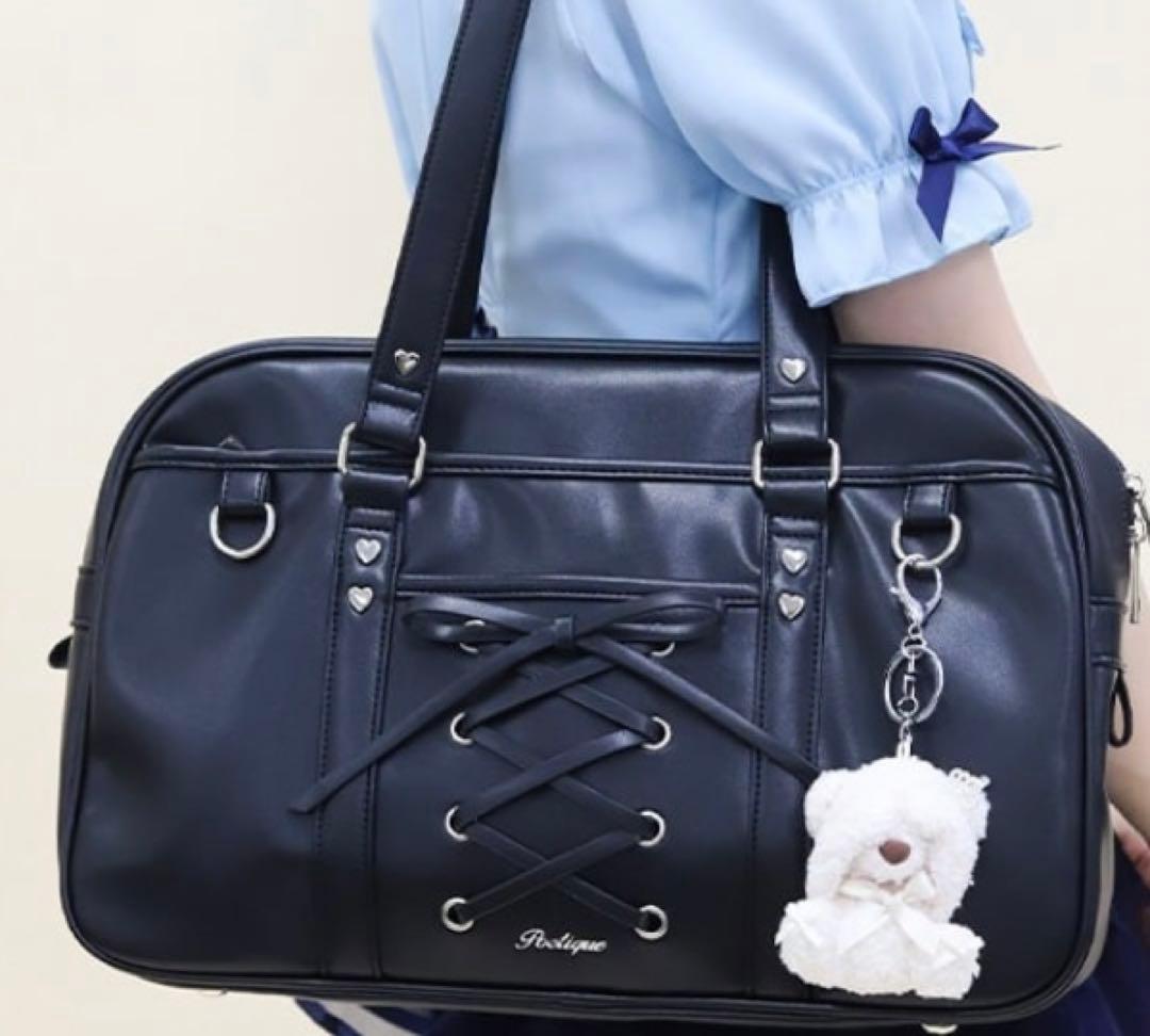 axes femme POETIQUE レースアップボストンバッグ　黒　スクバ風