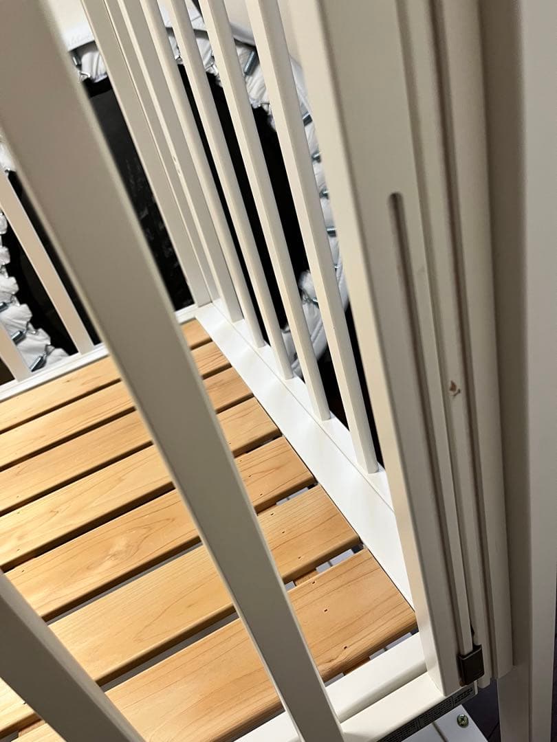 ヤマサキ　 ベビーベッド ハイタイプ　標準サイズ ツーオープン　ホワイト