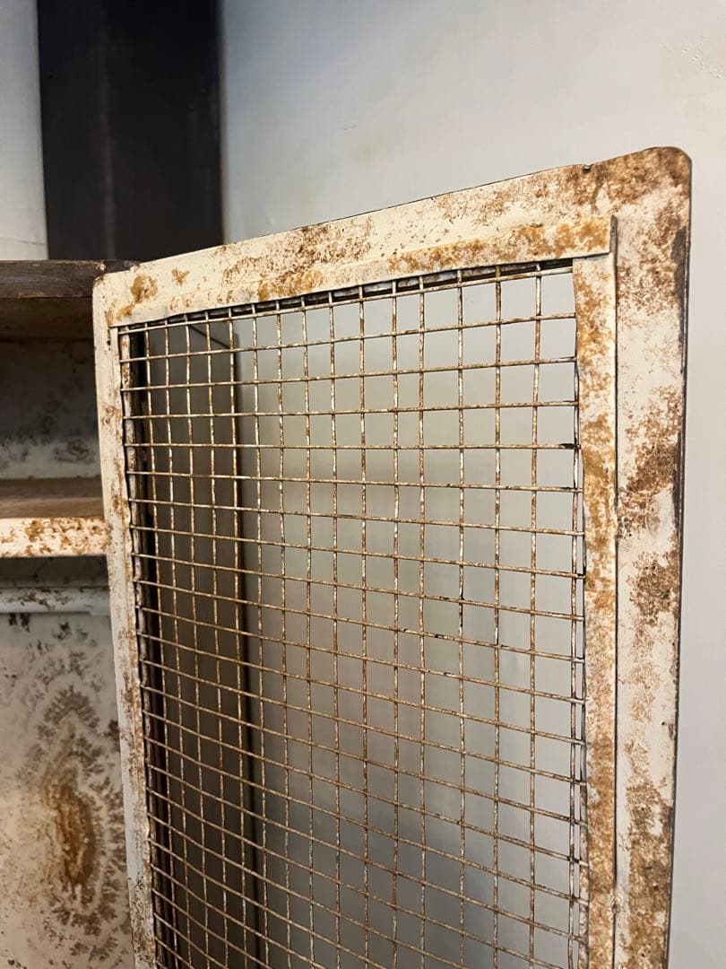 インダストリアル　ロッカー　ヴィンテージ　シャビー