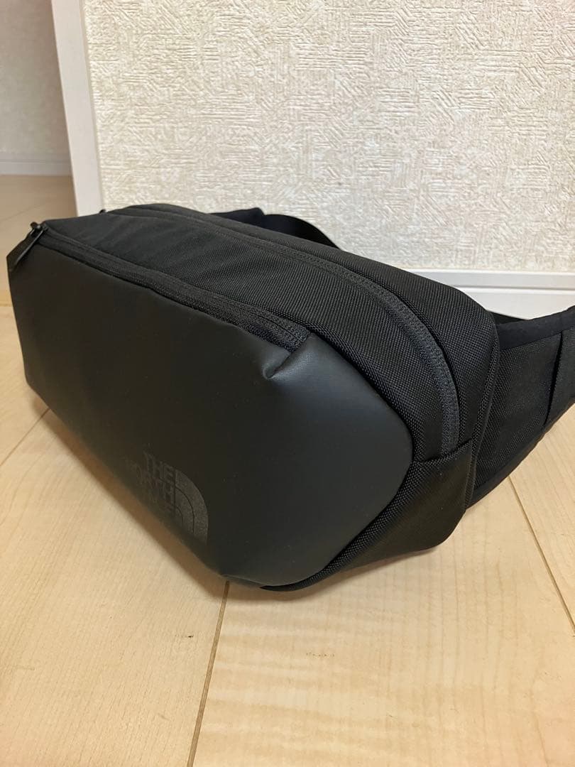 【未使用】THE NORTH FACE ボディバッグ