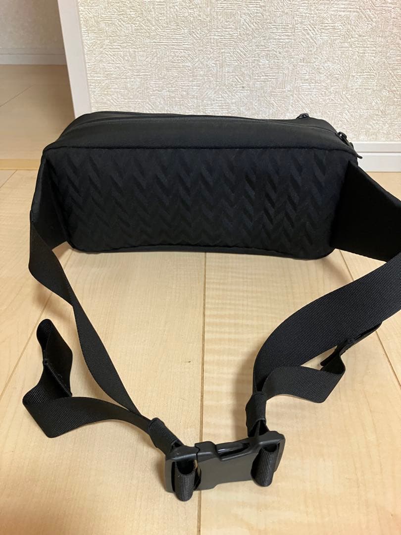 【未使用】THE NORTH FACE ボディバッグ