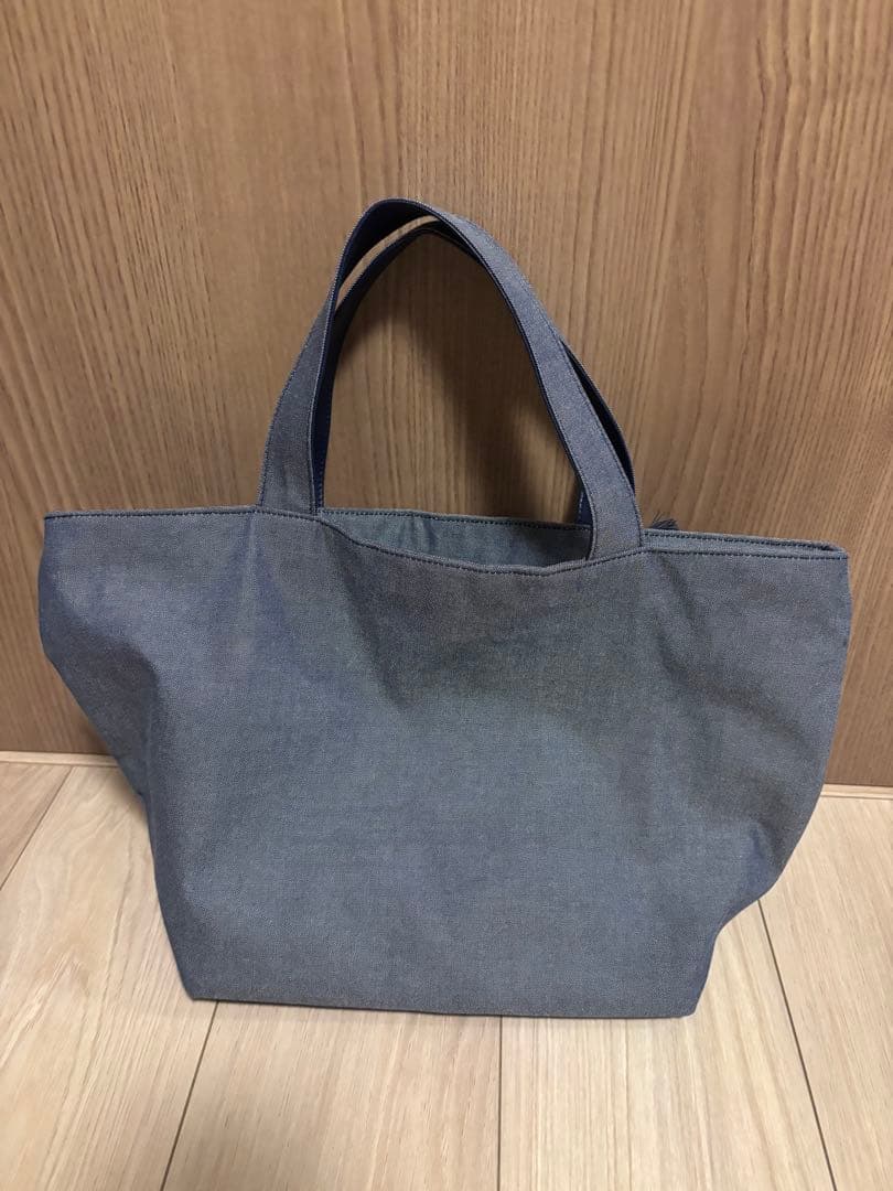 2024年 春のファミリアショー デニム トートバッグ