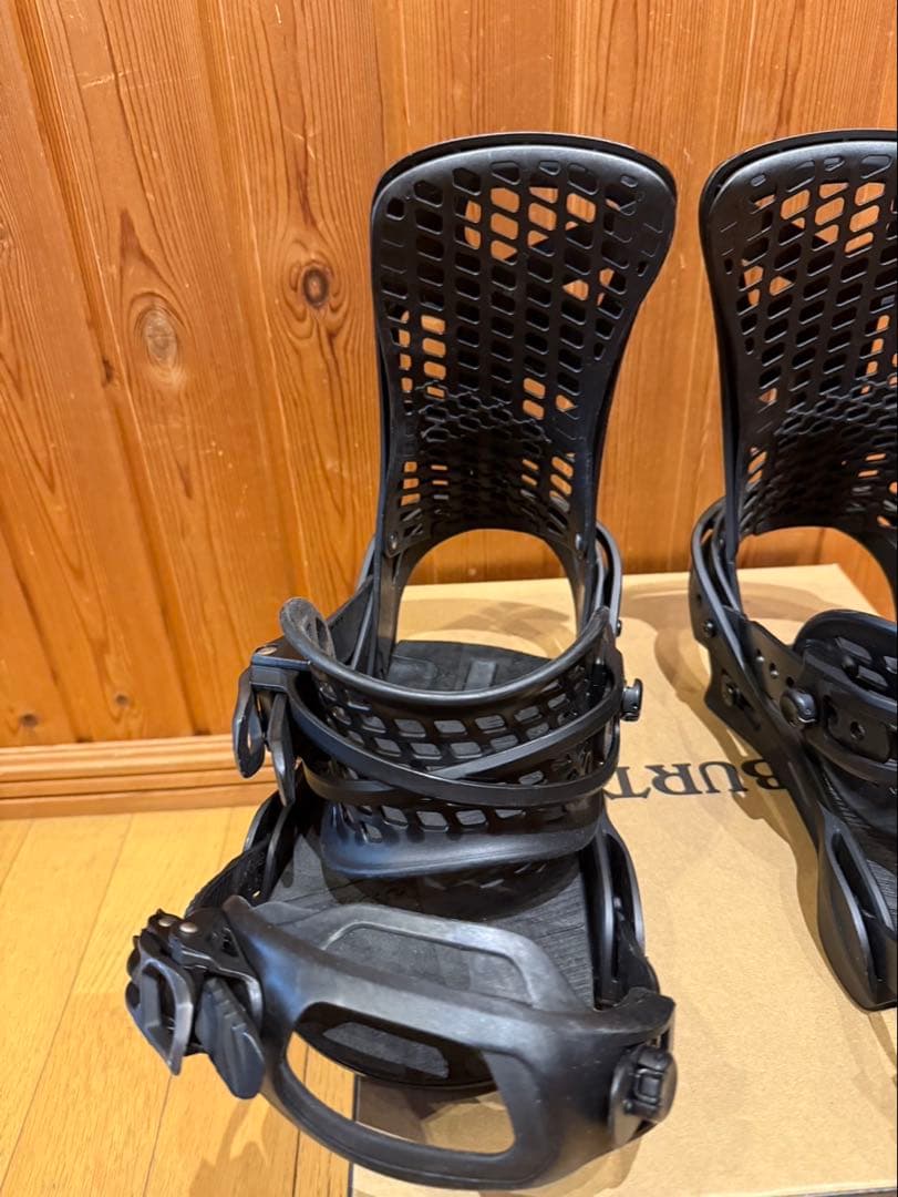 Burton GENESIS MNS ビンディング Mサイズ ブラック