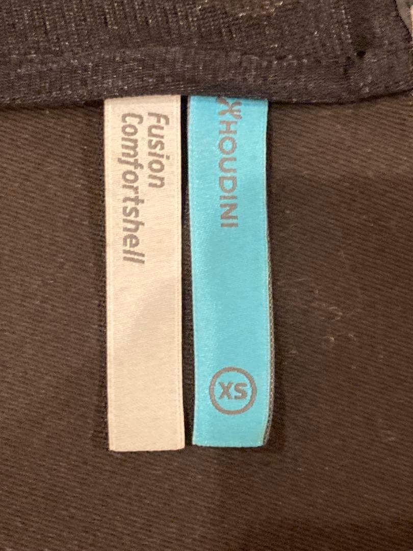 HOUDINIフーディ二　マウンテンパーカー黒ソフトジェル日本Mサイズ相当