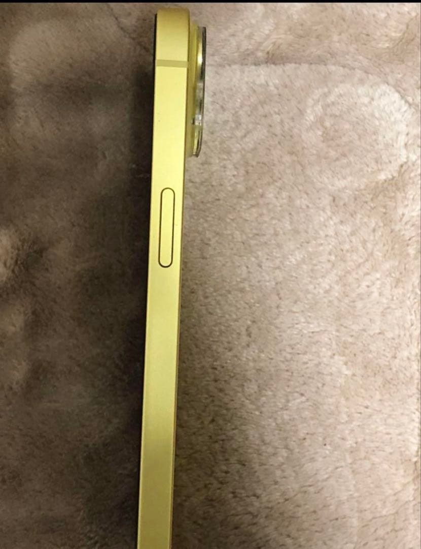 Apple iPhone 14 本体 イエロー128GB付属品と保護フィルム付き