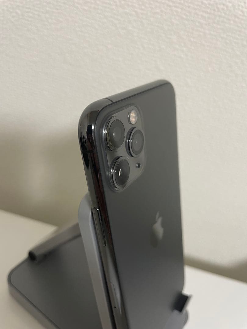 即購入可iPhone 11 Pro 64GB SIMフリー　おまけ付き