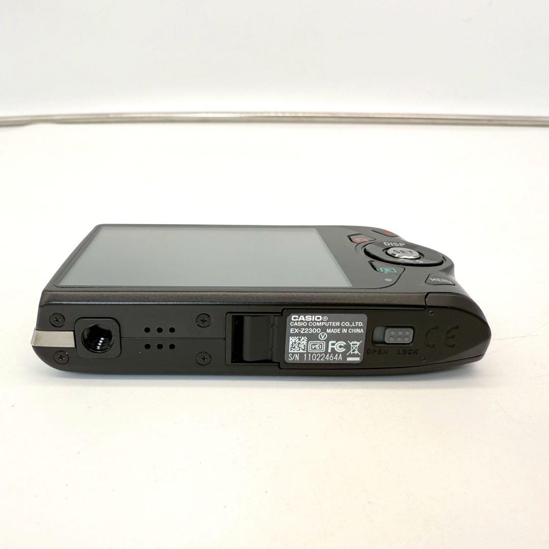 CASIO EXILIM EX-Z2300 デジタルカメラ　カシオ　コンデジ
