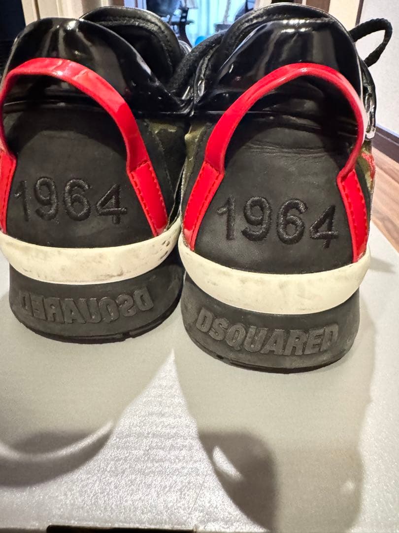 【サンダー】ディースクエアード　迷彩柄& 1964 ネイビースニーカー