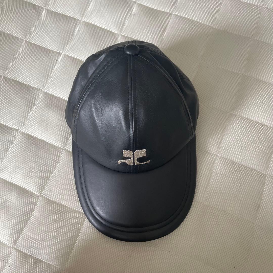 Courreges クレージュ 黒 刺繍ラメロゴキャップ