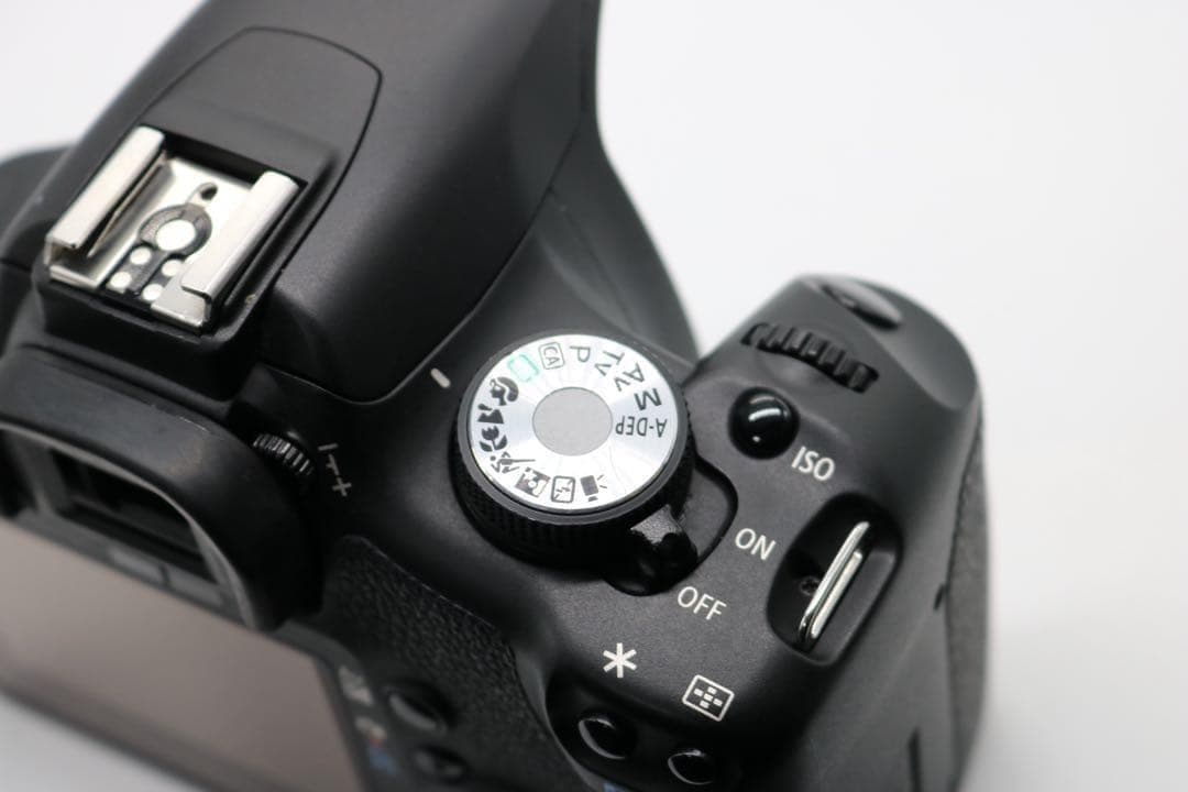 美品ですが少し訳あり 【Canon EOS Kiss X3 ダブルレンズセット】