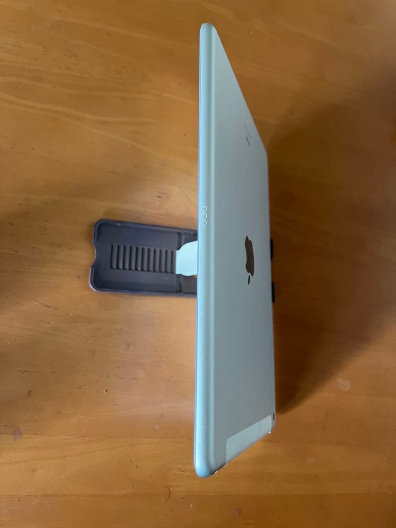 シーチキン美品」iPad 第8世代 32G Wi-Fi +Cellular