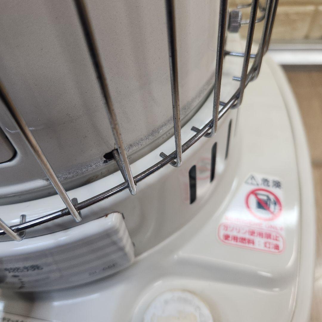 送料無料❤2013⑨️⭕️コロナ ホワイト 石油ストーブ 安全ガード付き